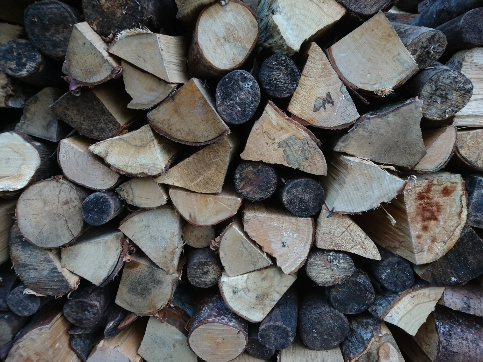Woodpile a way of storing energy